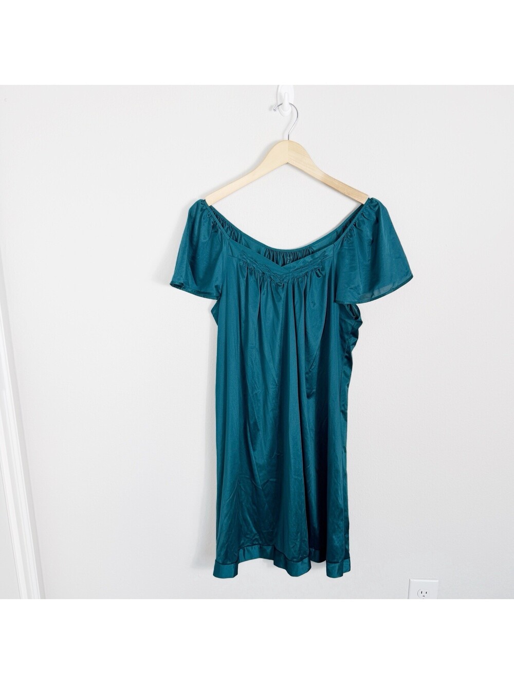 Vintage Vanity Fair Nightgown Flutter Sleeves Satin Nylon Made USA Blue Medium